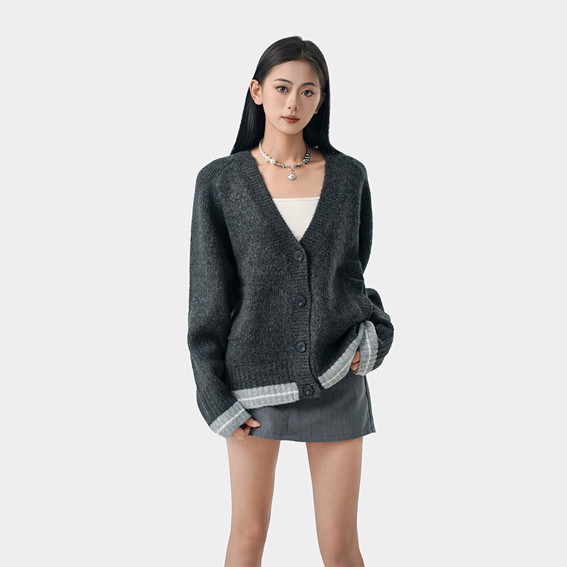 宽松夹条针织开衫