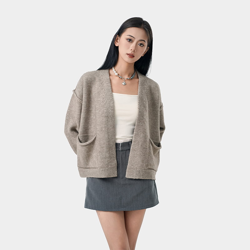 无扣九分袖V领开衫